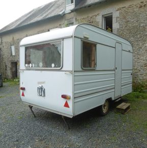 Caravane pour chambre d'hotes insolite/ Caravan for unusual b&b'